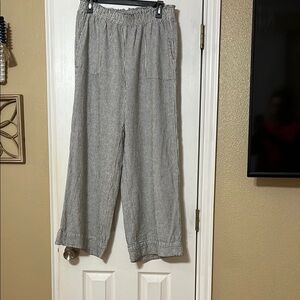 Time and Tru Gray Striped Pants